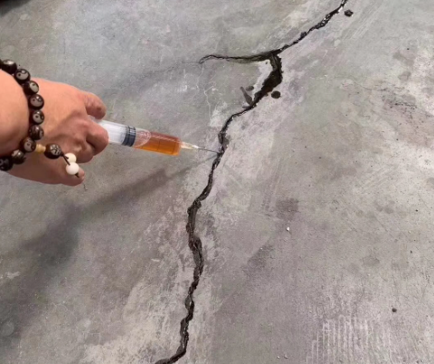 高阳混凝土裂缝修补技术详解​